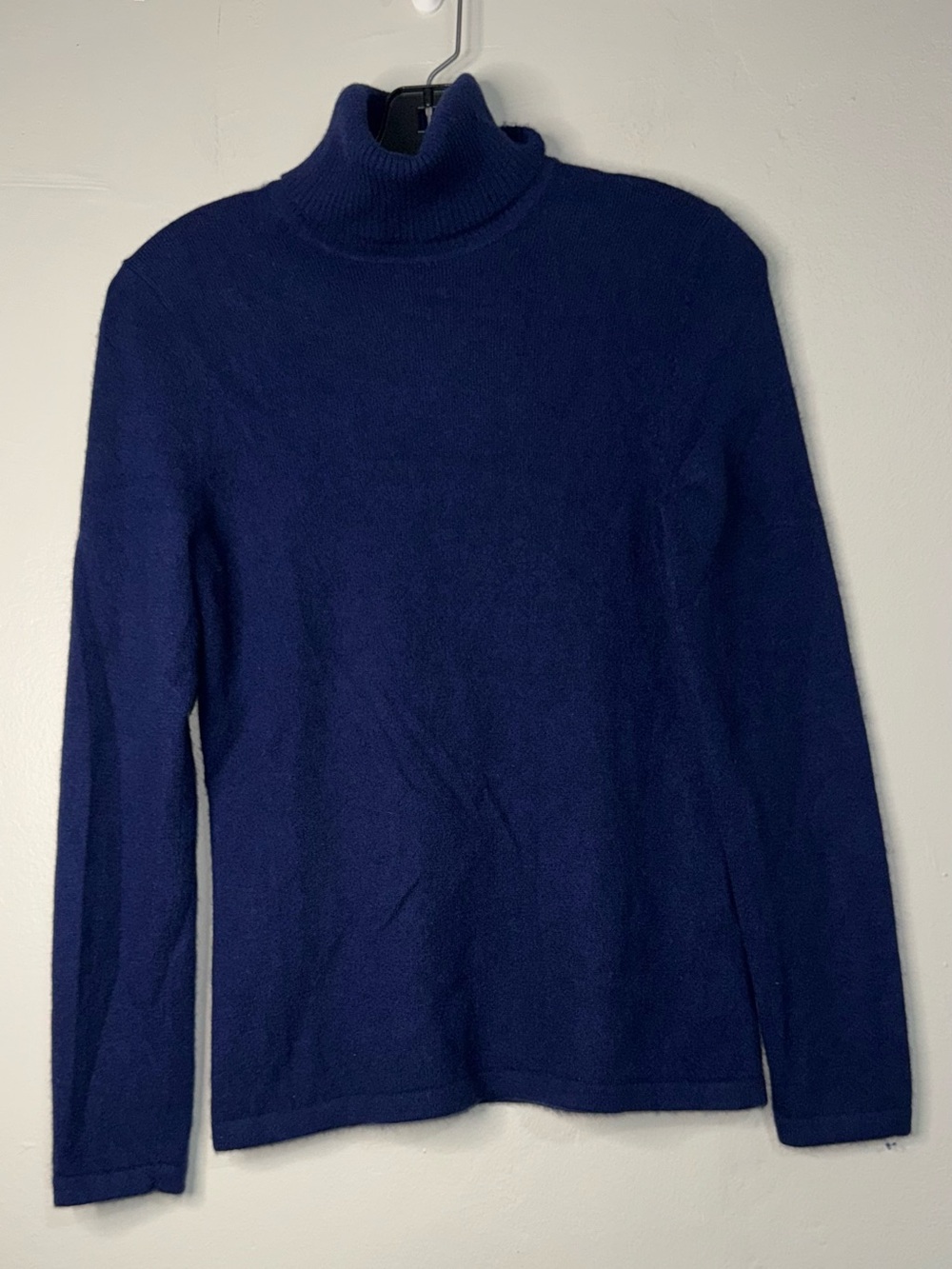 Lord & Taylor 100% Cashmere Deep Navy Turtleneck Sweater